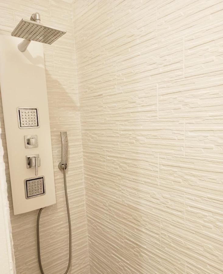 B&B Suites Via Del Mare プレシッチェ エクステリア 写真