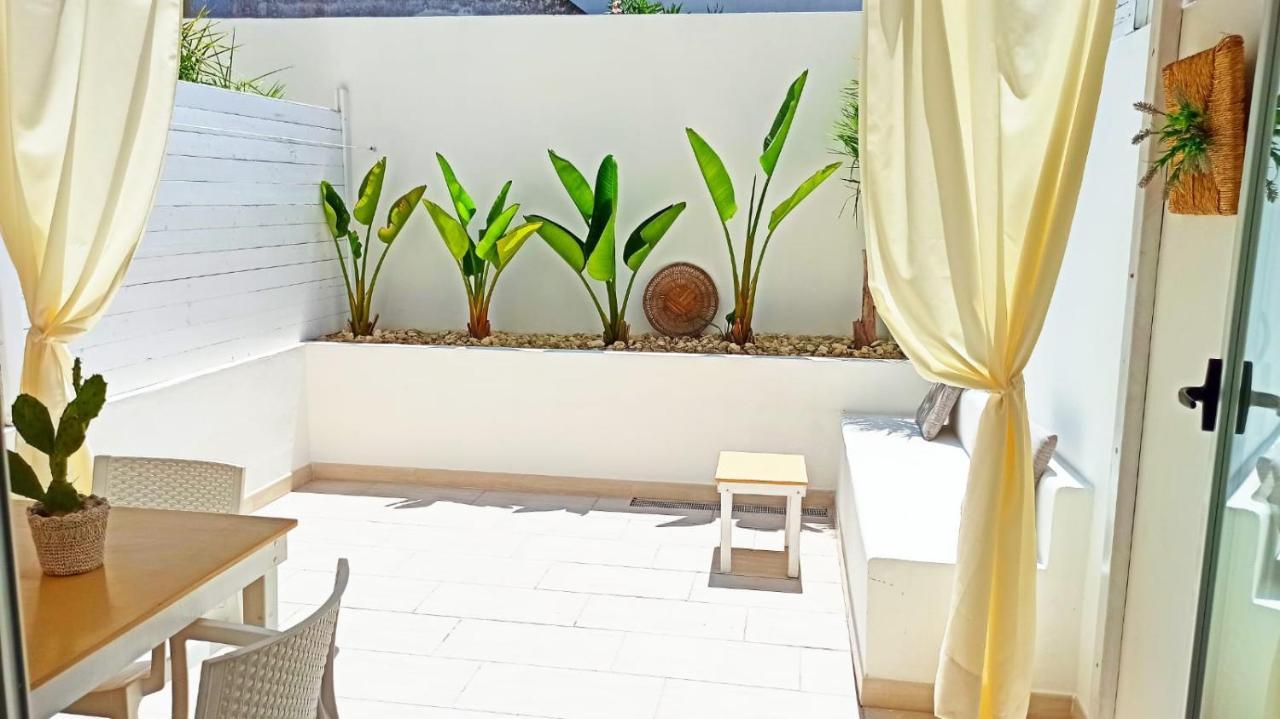 B&B Suites Via Del Mare プレシッチェ エクステリア 写真