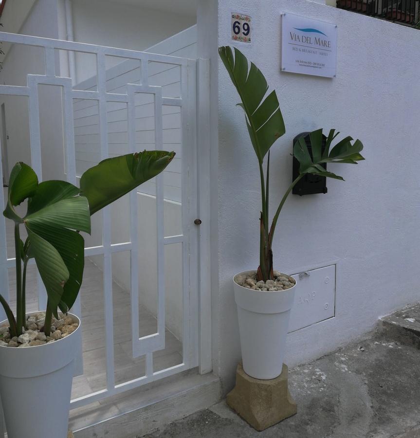 B&B Suites Via Del Mare プレシッチェ エクステリア 写真