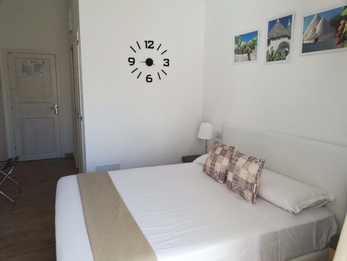 B&B Suites Via Del Mare プレシッチェ エクステリア 写真